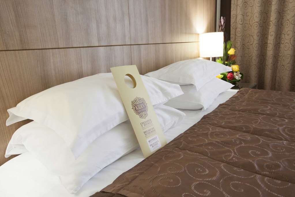 Park-Hotel Kidev Tsjubynske Rom bilde